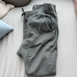Zanerobe sureshot Olive Joggers. Size 32